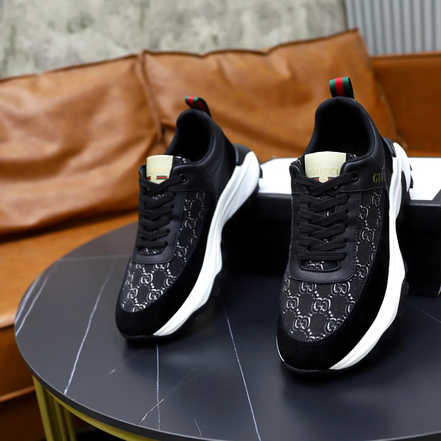 Ex-factory price: 462💰🙅‍♂️🙅‍♂️🙅‍♂️ Brand: GUCCI Standard code: 38-44 (45 customized) Grade: Same as the official website Material: Original leather splicing, comfortable and breathable lining, original wear-resistant outsole Style category: Men's fashionable casual shoes, running shoes, noble luxury brand elements, top luxury Color: actual picture color